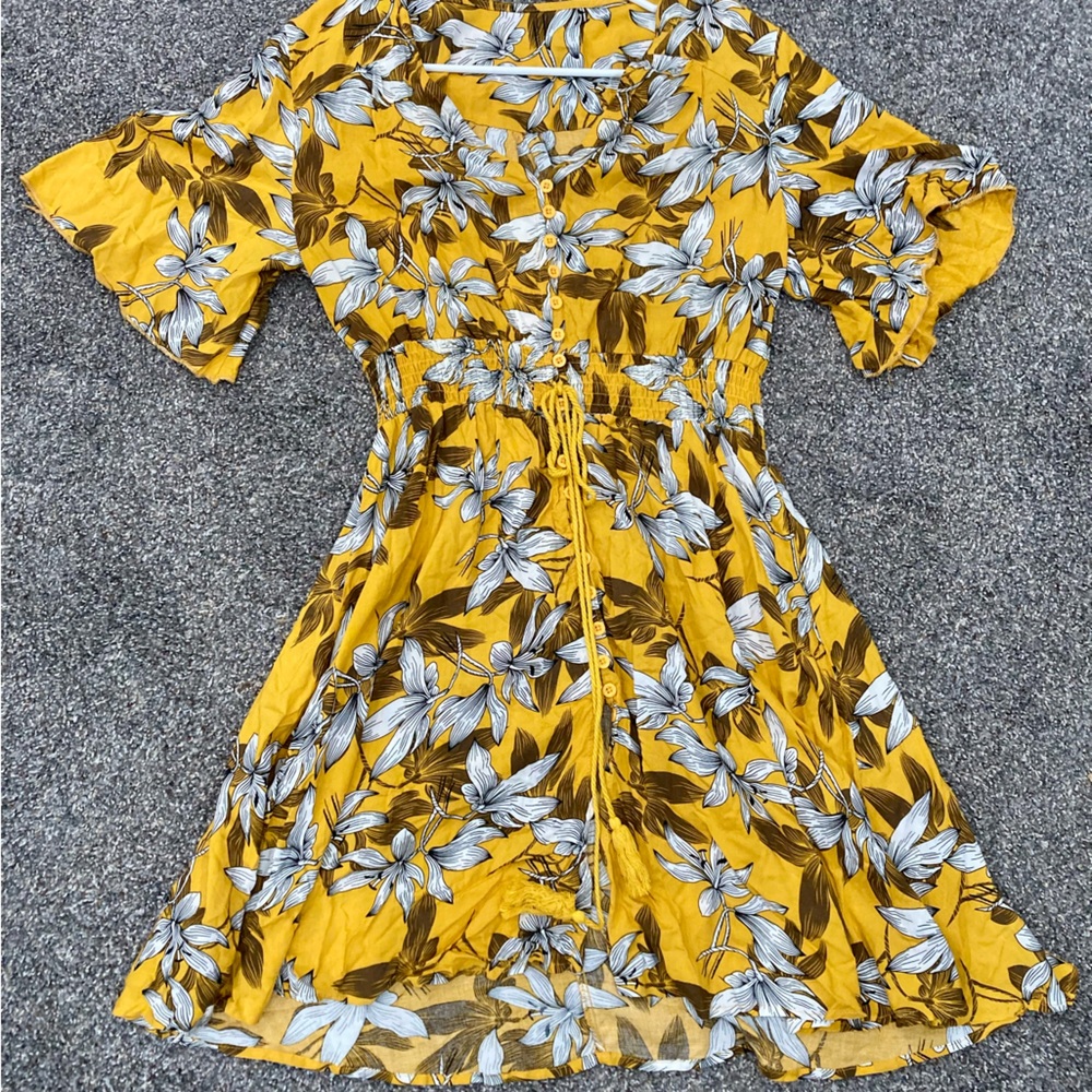 Floral Yellow Dress with Short Sleeves